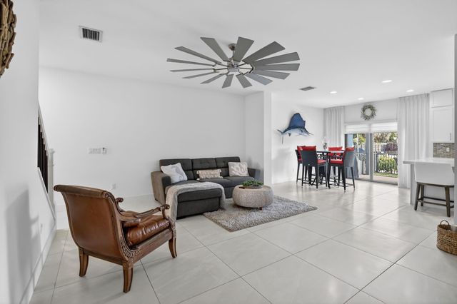 4458 E Aqua Bella Lane 4458, Fort Lauderdale, FL 33312