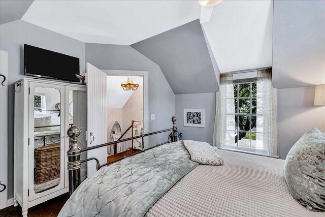 21 Milestone Way UNIT 620, Mashpee, MA 02649