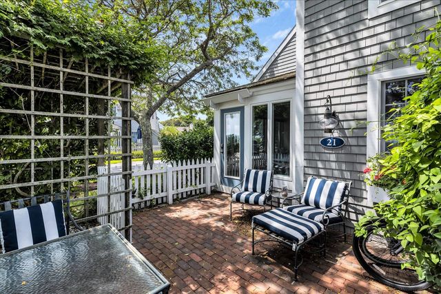 21 Milestone Way UNIT 620, Mashpee, MA 02649