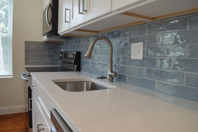 374A Centre St 3, Boston, MA 02130