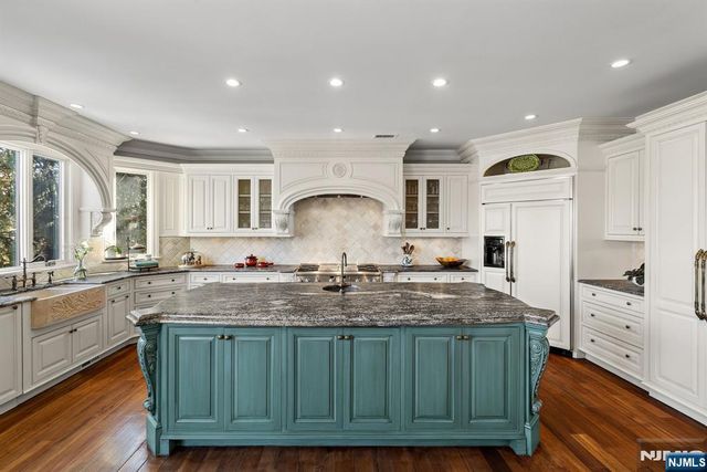 69 Woodland Road, Montvale, NJ 07645