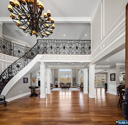 69 Woodland Road, Montvale, NJ 07645