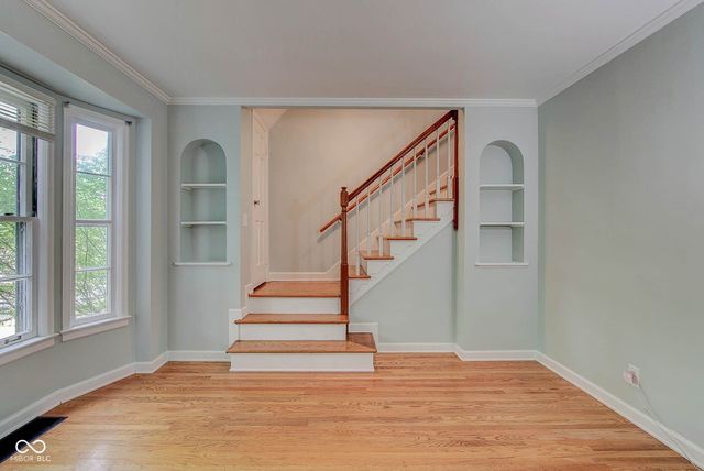 5043 Boulevard Place, Indianapolis, IN 46208