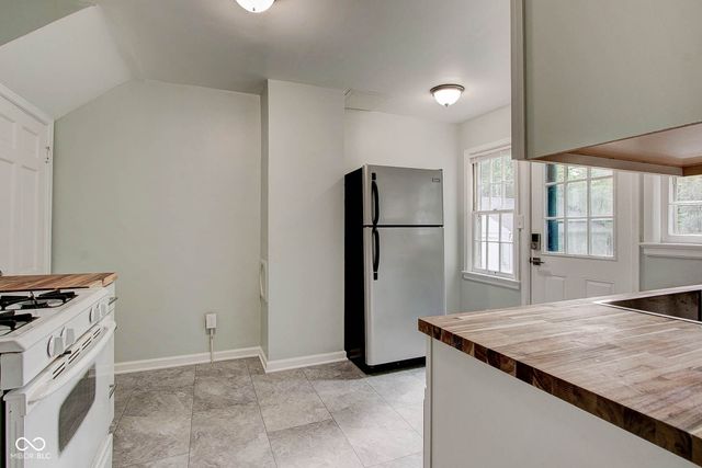 5043 Boulevard Place, Indianapolis, IN 46208