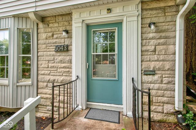 5043 Boulevard Place, Indianapolis, IN 46208