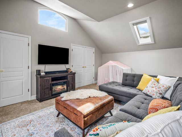 3180 Warren Ln, El Dorado Hills, CA 95762