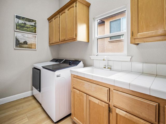 3180 Warren Ln, El Dorado Hills, CA 95762