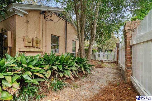 1906 Highland Avenue, Florence, SC 29501