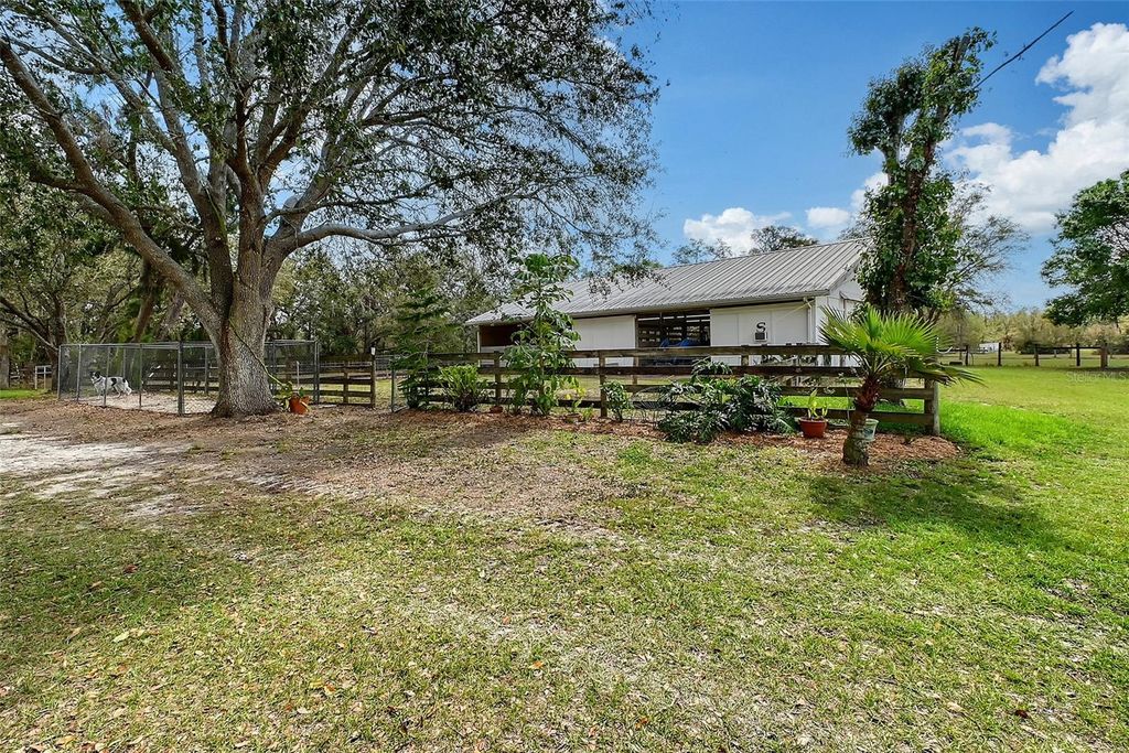 Image 47 of property listing at 7108 229TH STREET E, Bradenton, FL 34211