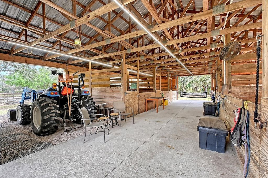 Image 51 of property listing at 7108 229TH STREET E, Bradenton, FL 34211