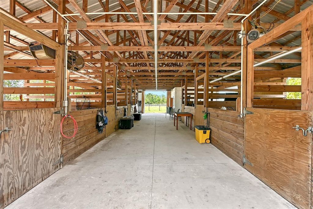 Image 52 of property listing at 7108 229TH STREET E, Bradenton, FL 34211