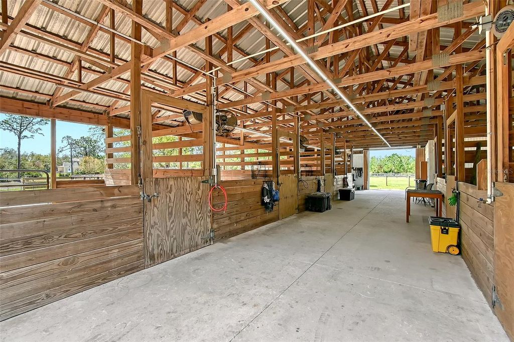 Image 53 of property listing at 7108 229TH STREET E, Bradenton, FL 34211