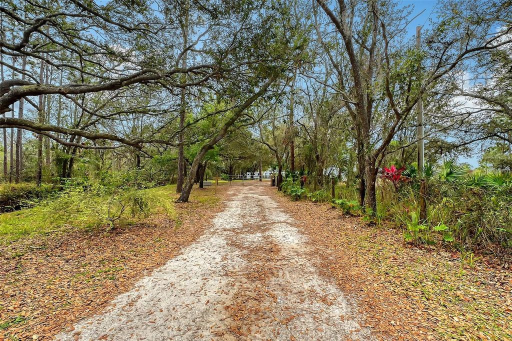 Image 70 of property listing at 7108 229TH STREET E, Bradenton, FL 34211