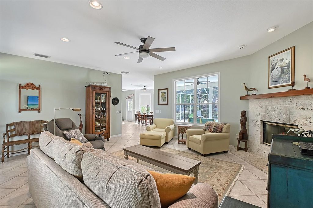 Image 10 of property listing at 7108 229TH STREET E, Bradenton, FL 34211