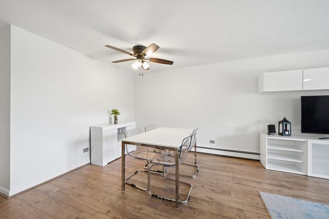 2512 Waterbury Drive 705, Woodridge, IL 60517