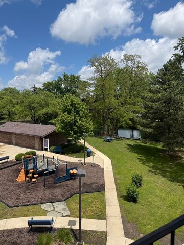 2512 Waterbury Drive 705, Woodridge, IL 60517