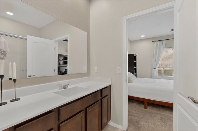 115 Prism Avenue SW, Rio Rancho, NM 87124