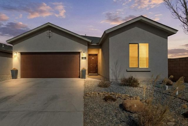 115 Prism Avenue SW, Rio Rancho, NM 87124