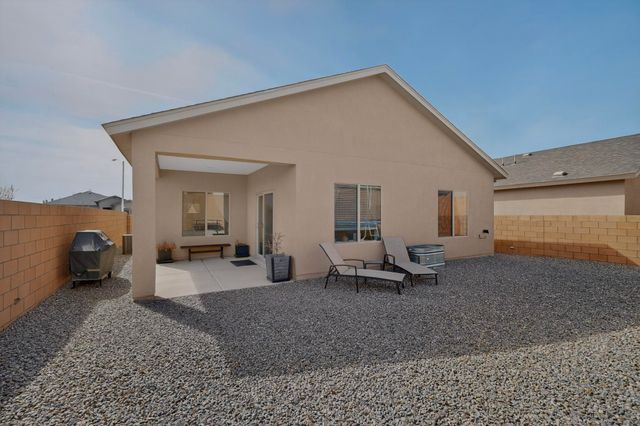 115 Prism Avenue SW, Rio Rancho, NM 87124