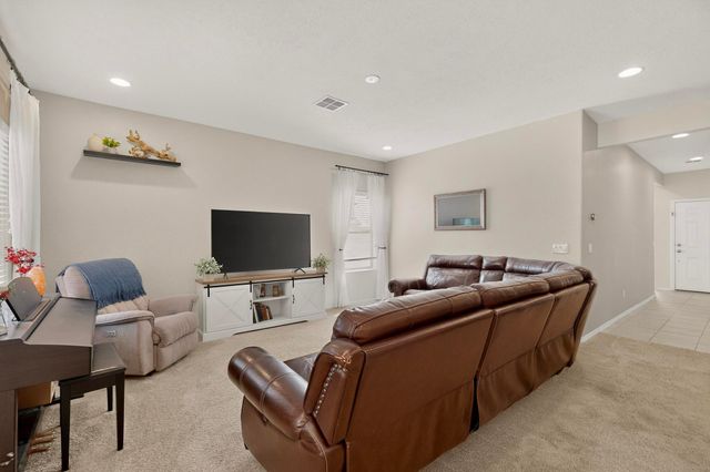 115 Prism Avenue SW, Rio Rancho, NM 87124