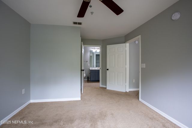 3591 KERNAN Boulevard S 521, Jacksonville, FL 32224