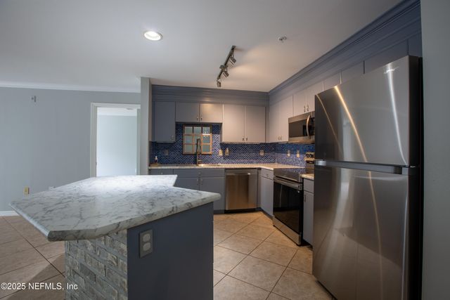 3591 KERNAN Boulevard S 521, Jacksonville, FL 32224