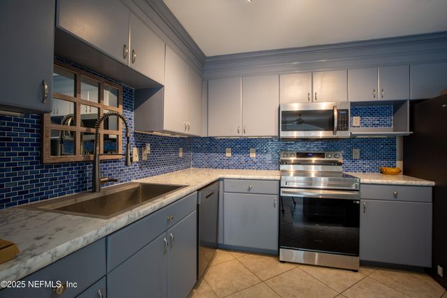 3591 KERNAN Boulevard S 521, Jacksonville, FL 32224