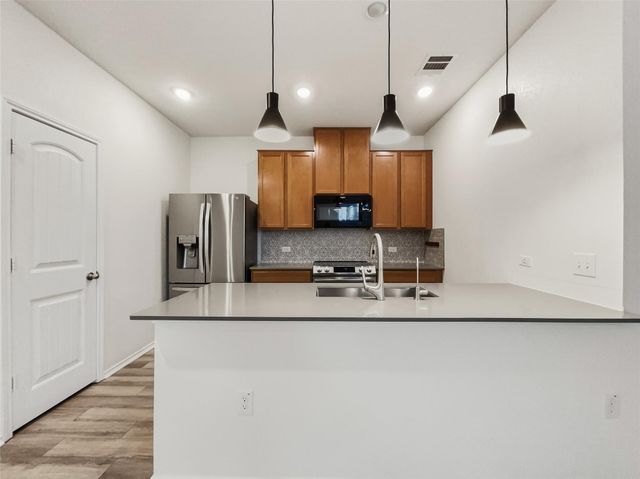 6504 Carriage Pines DR, Del Valle, TX 78617