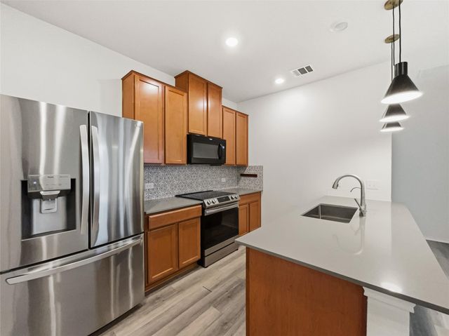 6504 Carriage Pines DR, Del Valle, TX 78617