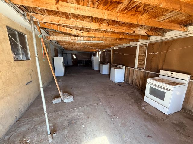 5732 Wood Road SW, Albuquerque, NM 87105