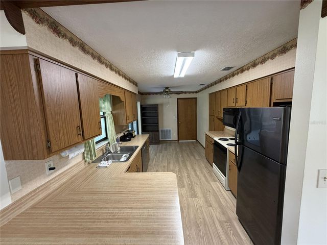 2776 NE 31ST PLACE, Ocala, FL 34470