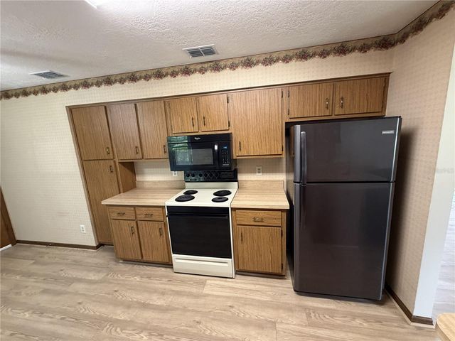 2776 NE 31ST PLACE, Ocala, FL 34470