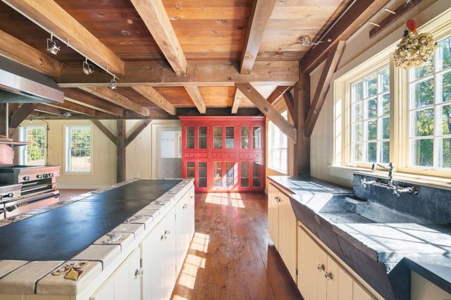 131 Stark Road, Brattleboro, VT 05301