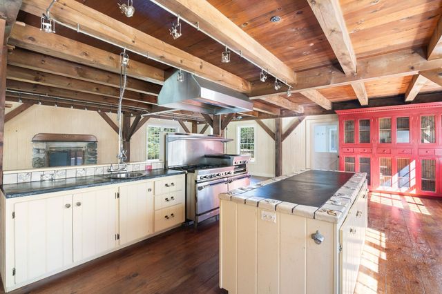 131 Stark Road, Brattleboro, VT 05301