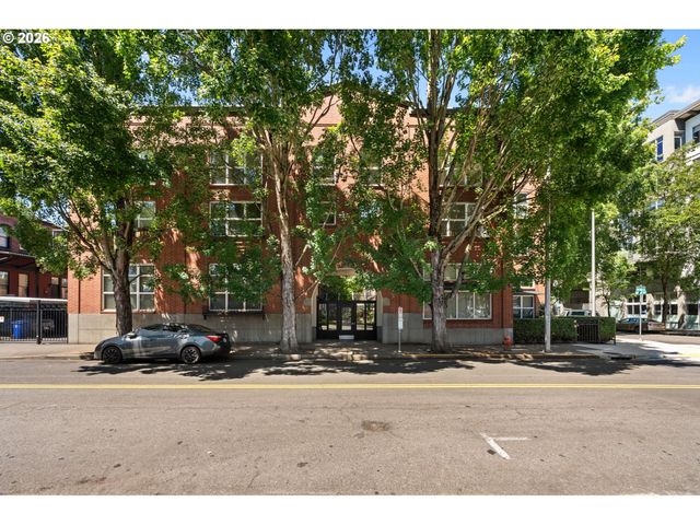 1009 Nw HOYT St 201, Portland, OR 97209