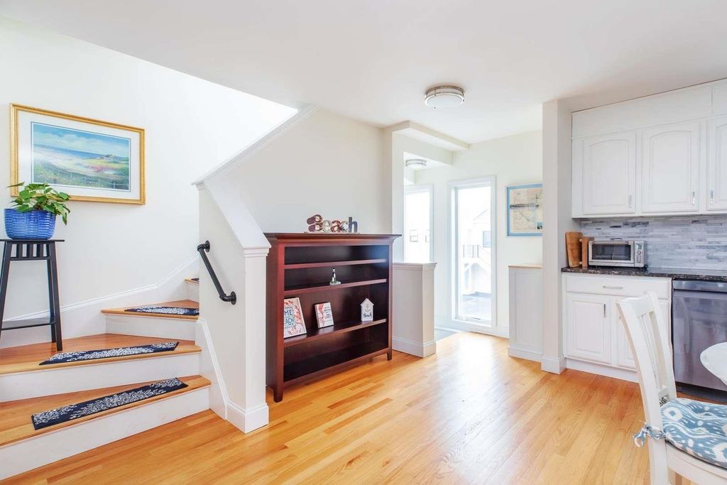 Image 16 of property listing at 35 Ashworth Ave # 3, Hampton, NH 03842