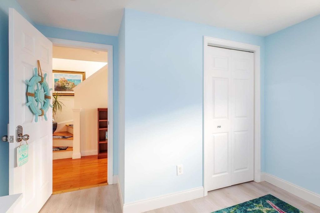 Image 32 of property listing at 35 Ashworth Ave # 3, Hampton, NH 03842