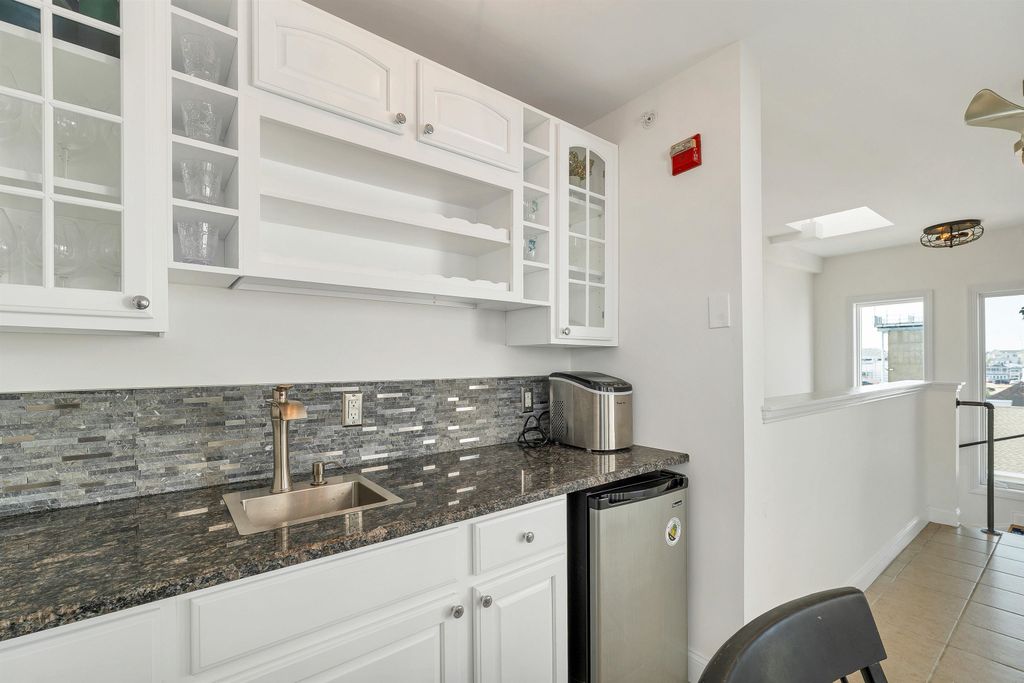 Image 36 of property listing at 35 Ashworth Ave # 3, Hampton, NH 03842