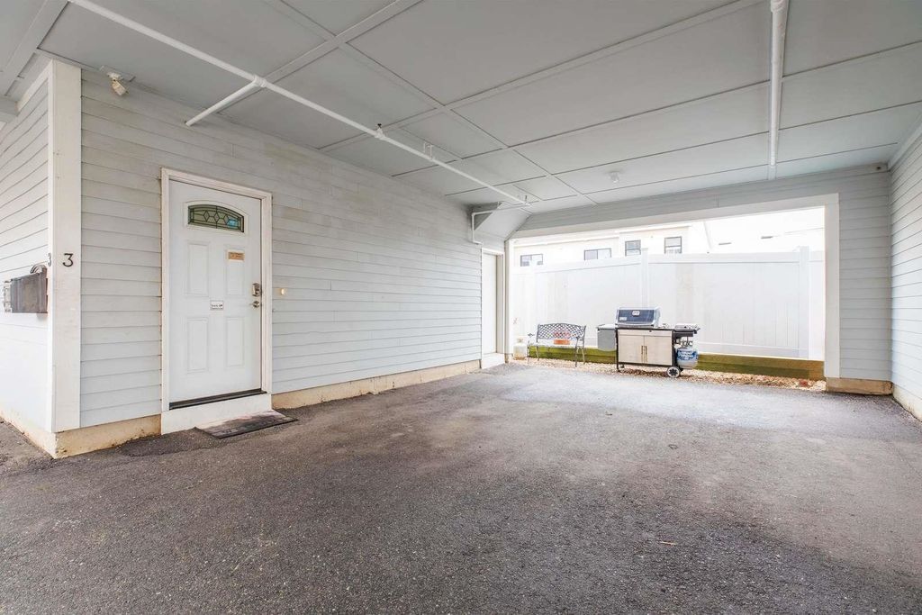 Image 38 of property listing at 35 Ashworth Ave # 3, Hampton, NH 03842