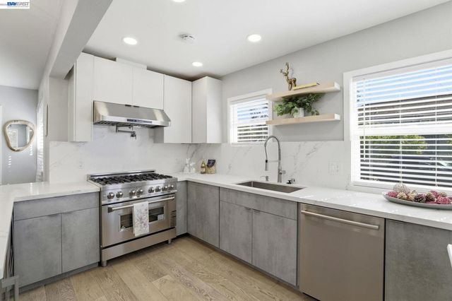 37286 3Rd St, Fremont, CA 94536