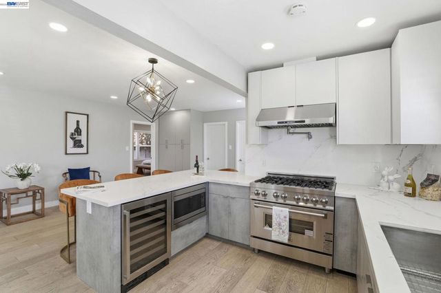 37286 3Rd St, Fremont, CA 94536