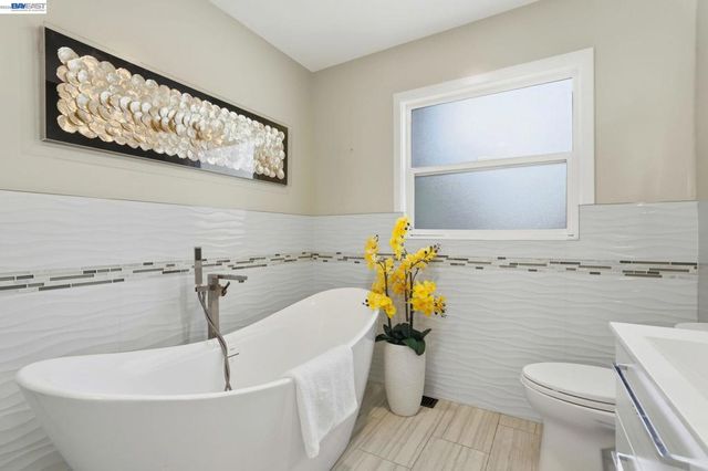 37286 3Rd St, Fremont, CA 94536