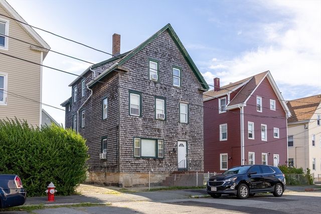 9 Abbott St, New Bedford, MA 02744