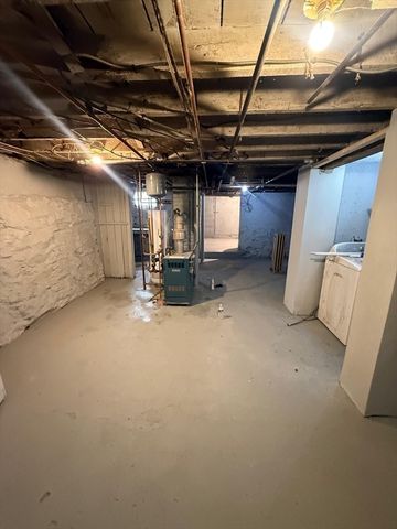 5 Lyman St, Worcester, MA 01603