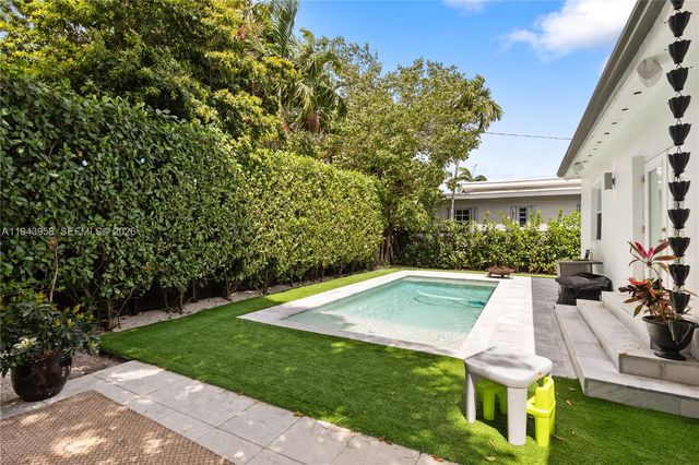 11810 W Biscayne Canal Road, Miami, FL 33161