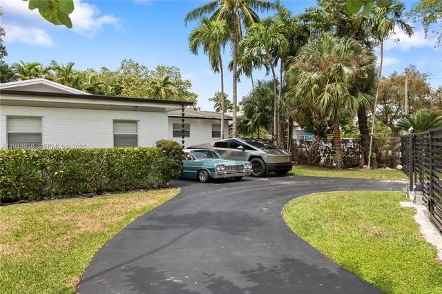 11810 W Biscayne Canal Road, Miami, FL 33161