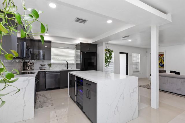 11810 W Biscayne Canal Road, Miami, FL 33161