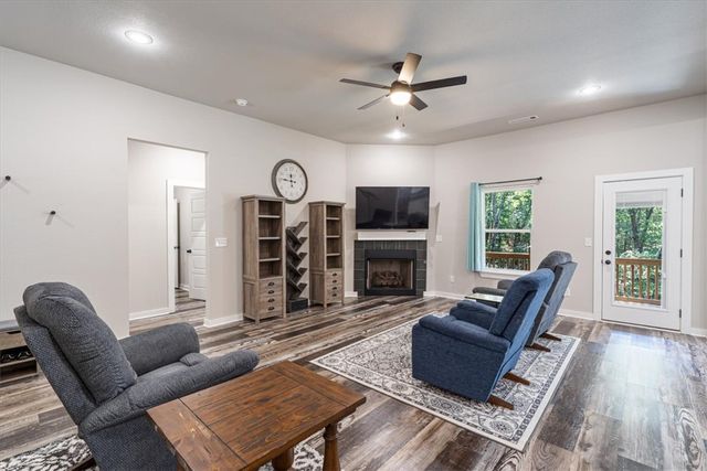 26 Osborne Drive, Bella Vista, AR 72715