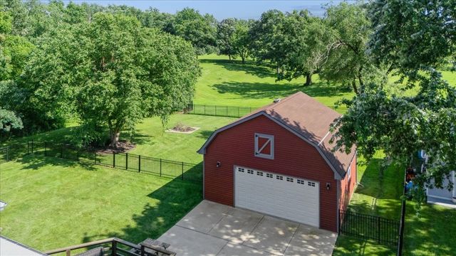 1219 121st Street, Lemont, IL 60439