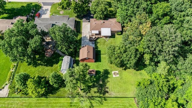 1219 121st Street, Lemont, IL 60439